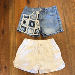 Blue and White Girl’s Shorts Set
